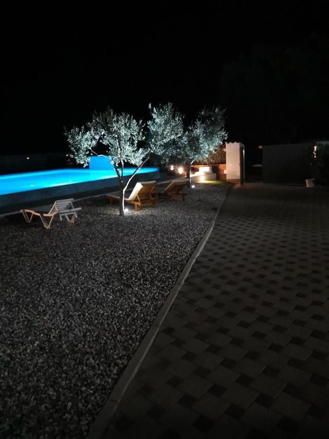 Jacuzi Cottage In The Olive Grove Pula Luaran gambar